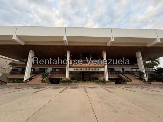 Amplio Local Comercial En Alquiler En 5 de Julio - 20
