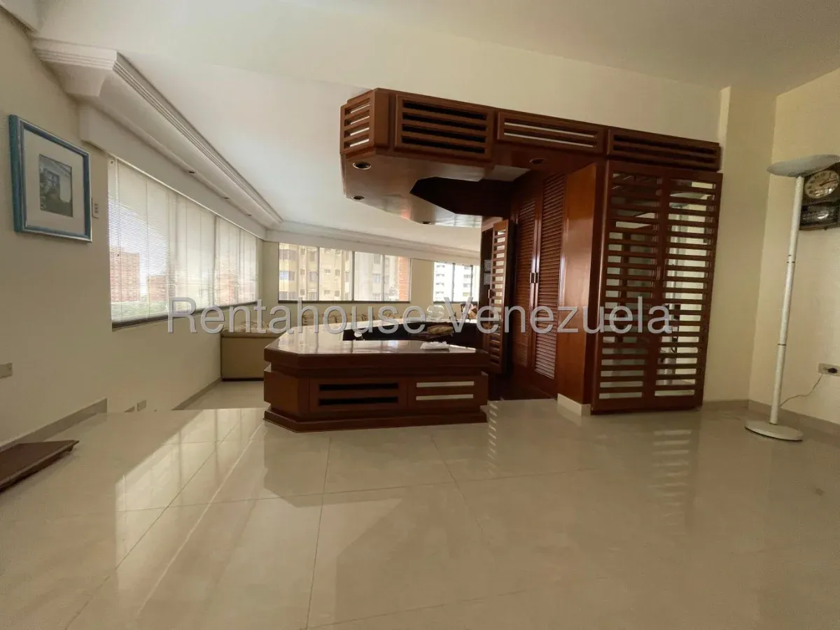 Hermoso Apartamento En Venta En El Milagro  - 10