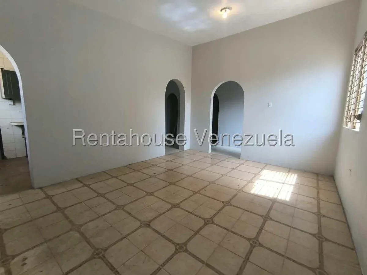 Casa Comercial En Alquiler En Zona Sur  - 16
