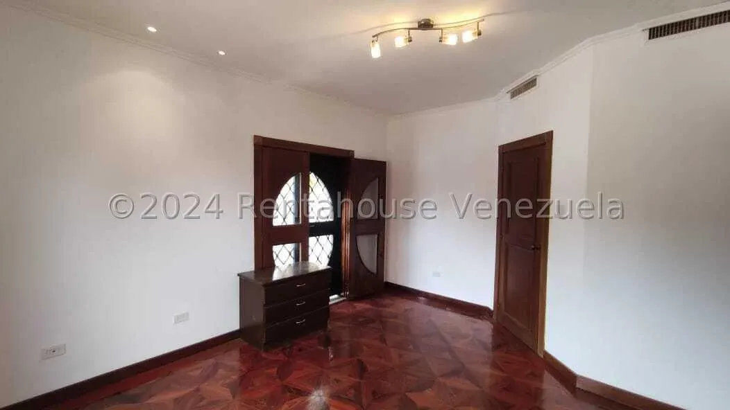Villa Cerrada En Venta En Paraíso - 11