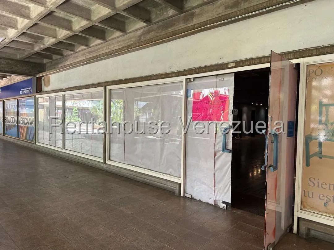 Local Comercial En Venta En La Av Bella Vista - 2