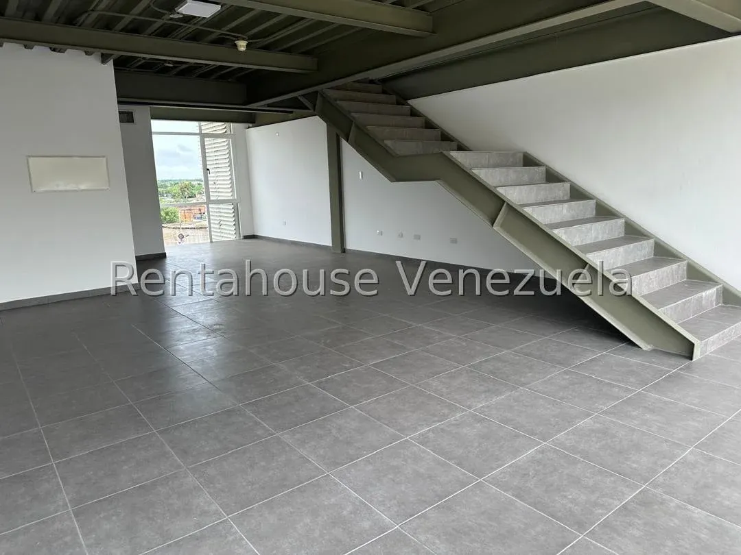 Local Comercial En Alquiler En Zapara - 6