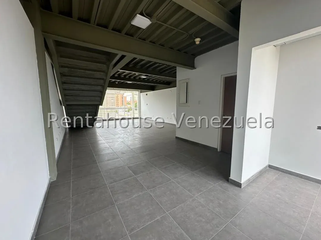 Local Comercial En Alquiler En Zapara - 7