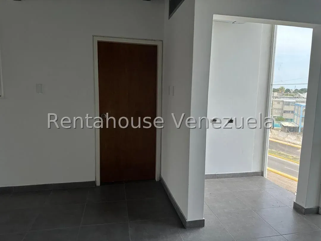 Local Comercial En Alquiler En Zapara - 14