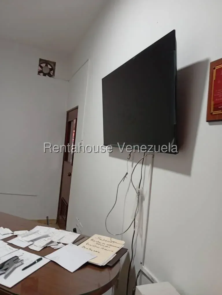 Casa Comercial En Venta En Pomona - 9