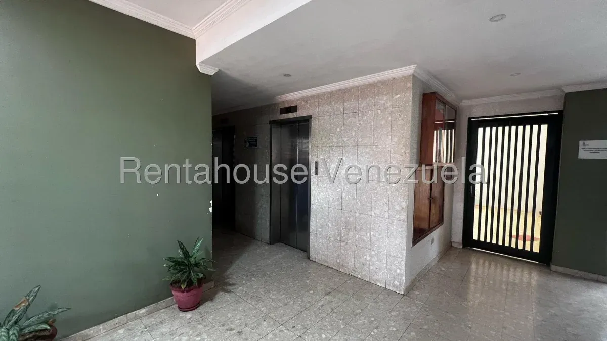 Apartamento Tipo Estudio En Alquiler En El Sector Tierra Negra  - 14