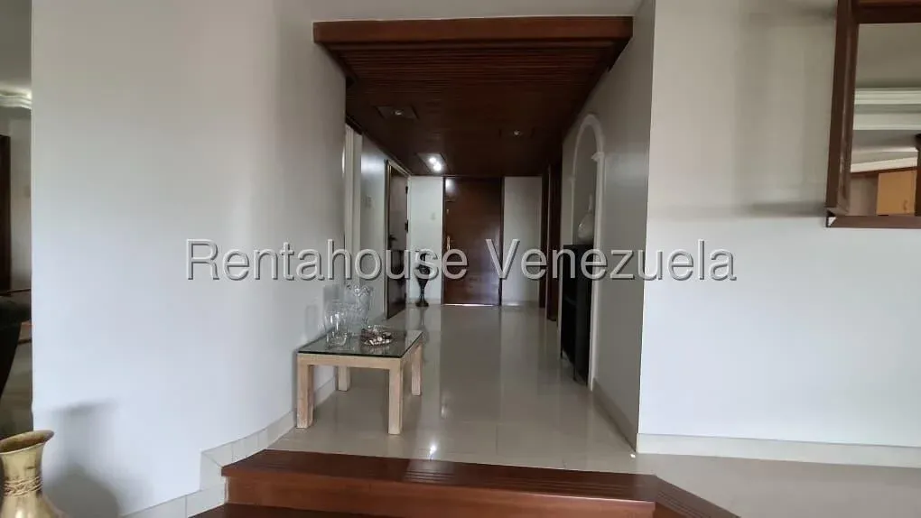 Exclusivo Apartamento En Venta En La Lago  - 3