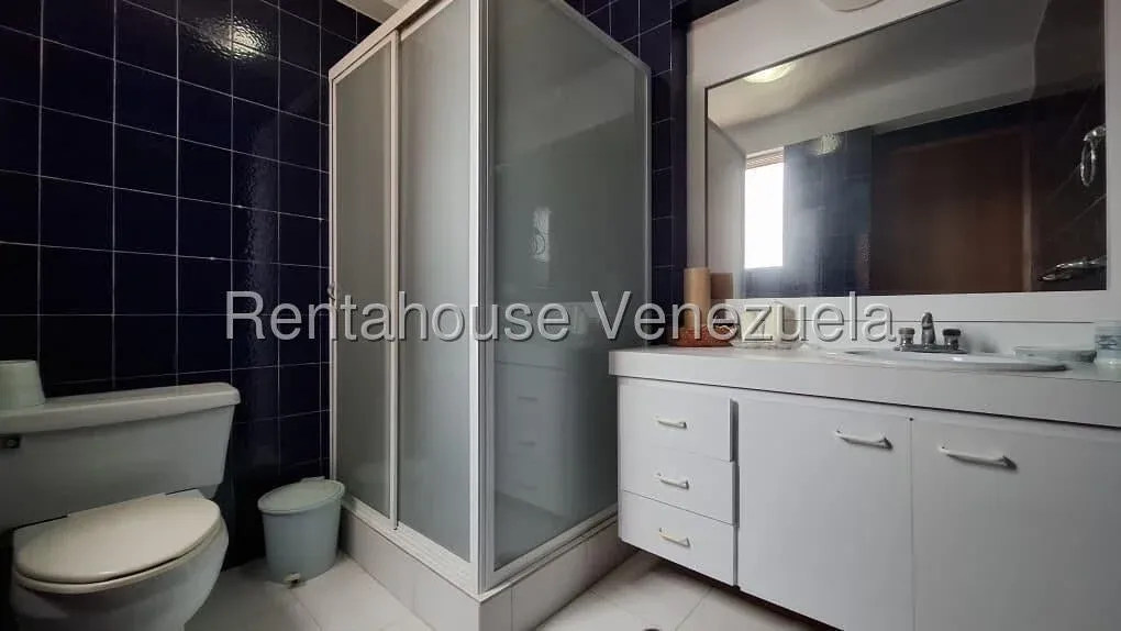 Exclusivo Apartamento En Venta En La Lago  - 15
