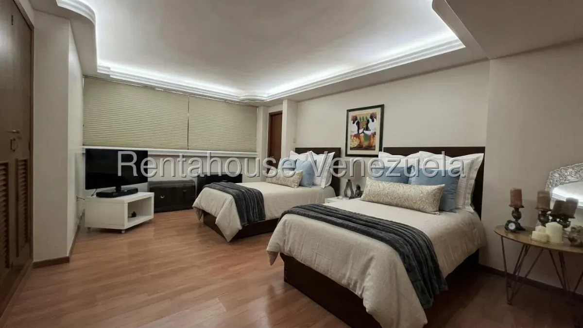Exclusivo Apartamento En Venta En La Lago  - 16