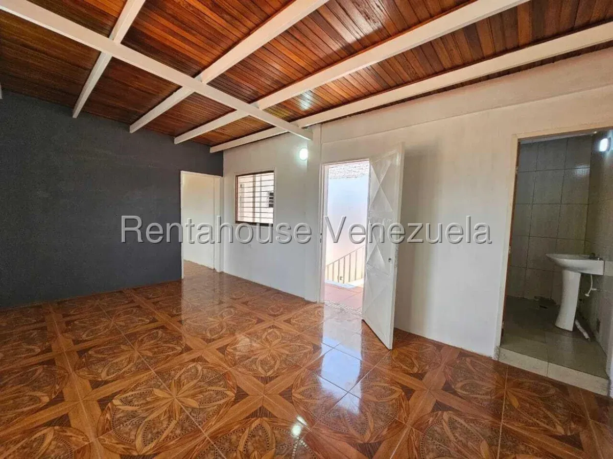 Casa en Venta Urb. Villas del Centro, La Morita I, Maracay - 17