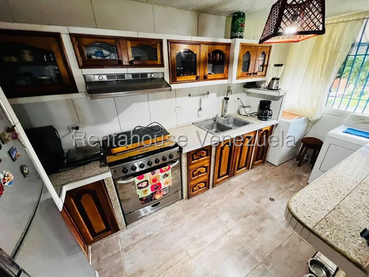 Cómodo Apartamento en Venta Urb. Fundación Mendoza II, Maracay - 8
