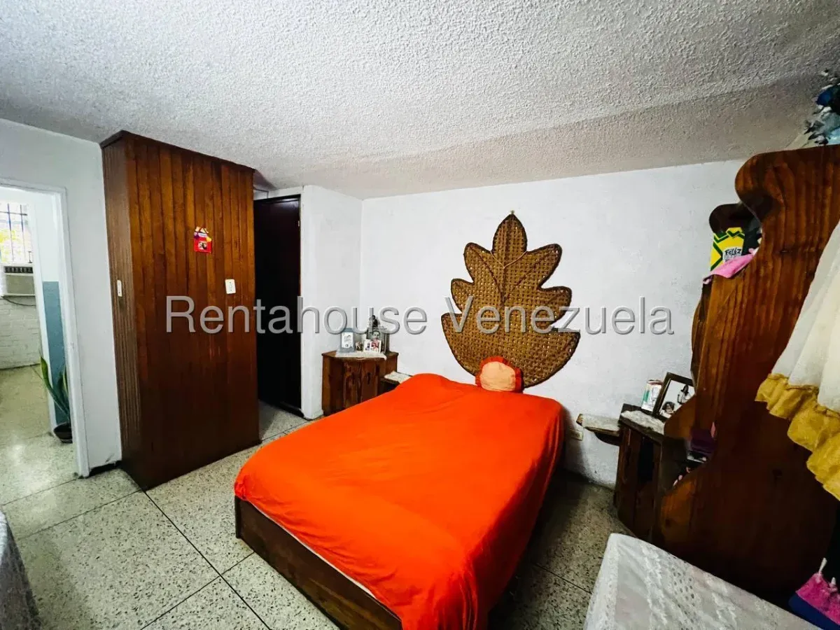 Cómodo Apartamento en Venta Urb. Fundación Mendoza II, Maracay - 13