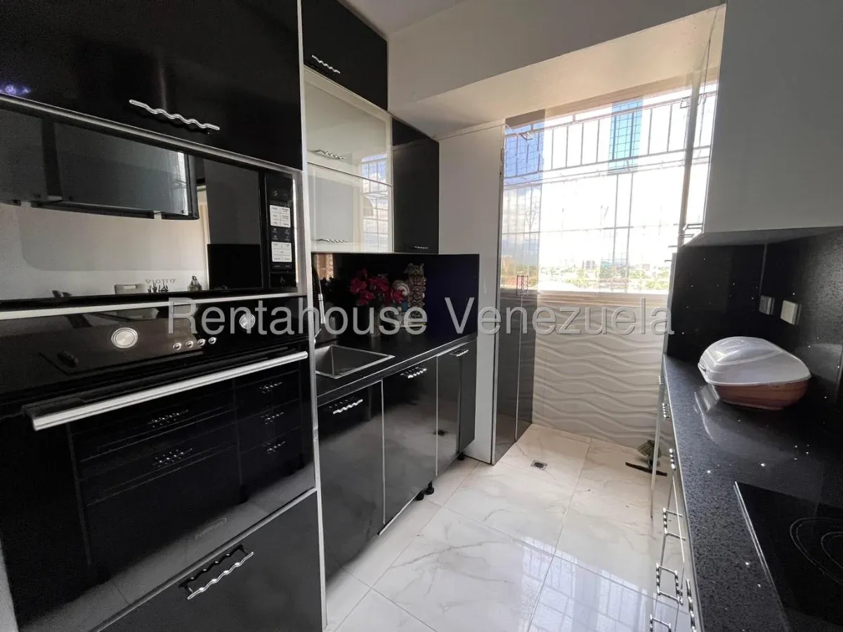 Excelente Oportunidad de Inversion Venta de Apartamento Urb. El Centro, Maracay. - 7