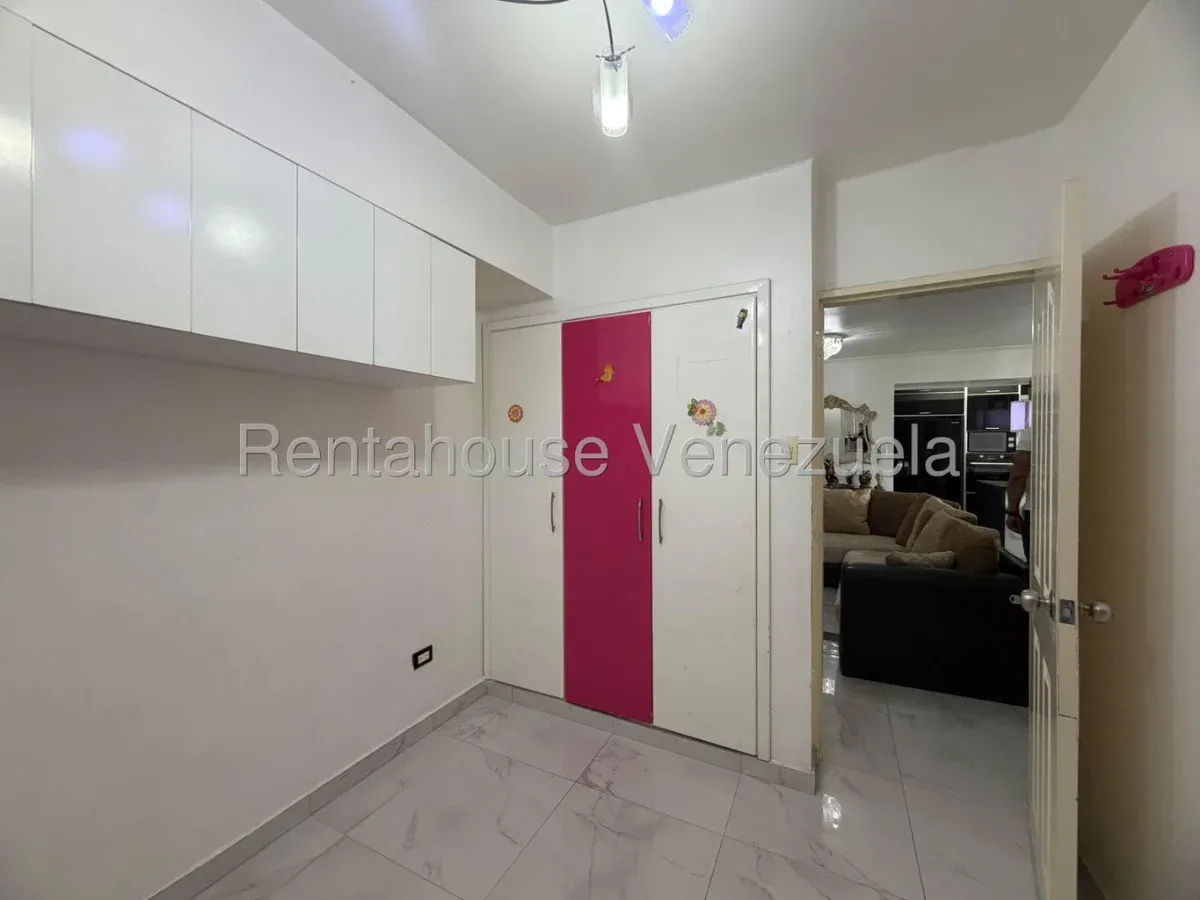 Excelente Oportunidad de Inversion Venta de Apartamento Urb. El Centro, Maracay. - 10