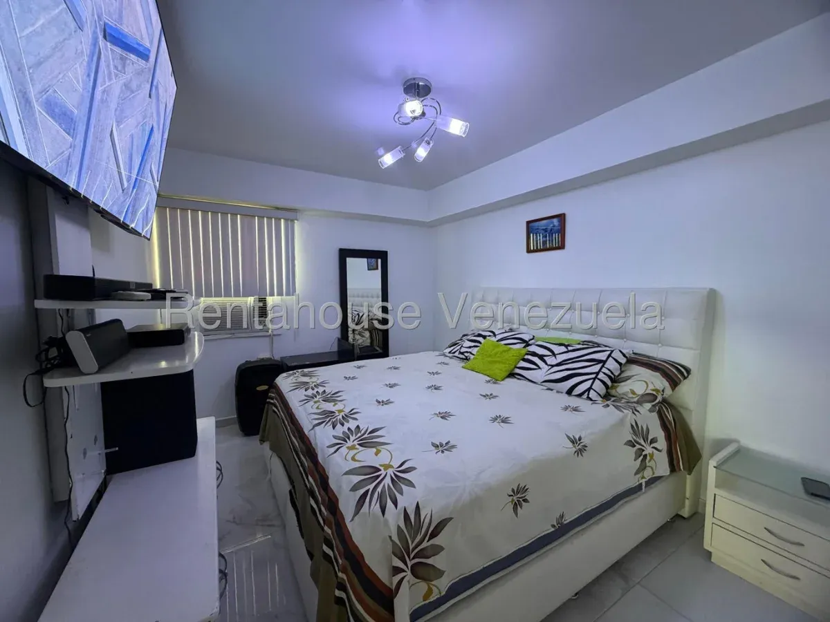 Excelente Oportunidad de Inversion Venta de Apartamento Urb. El Centro, Maracay. - 15