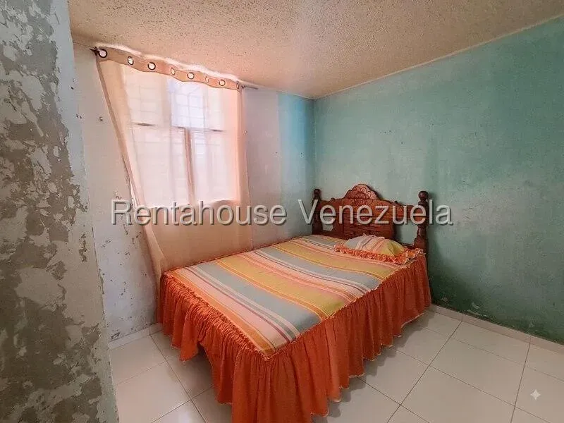 Practico Apartamento en Venta Urb. Parque Los Samanes, Av. Principal de Coropo, Aragua - 10