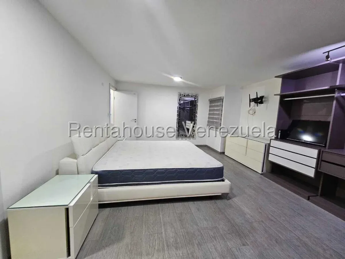 Apartamento en Venta Zona Norte de Maracay, Urb. San Isidro, Piso Bajo con Planta Eléctrica  - 10
