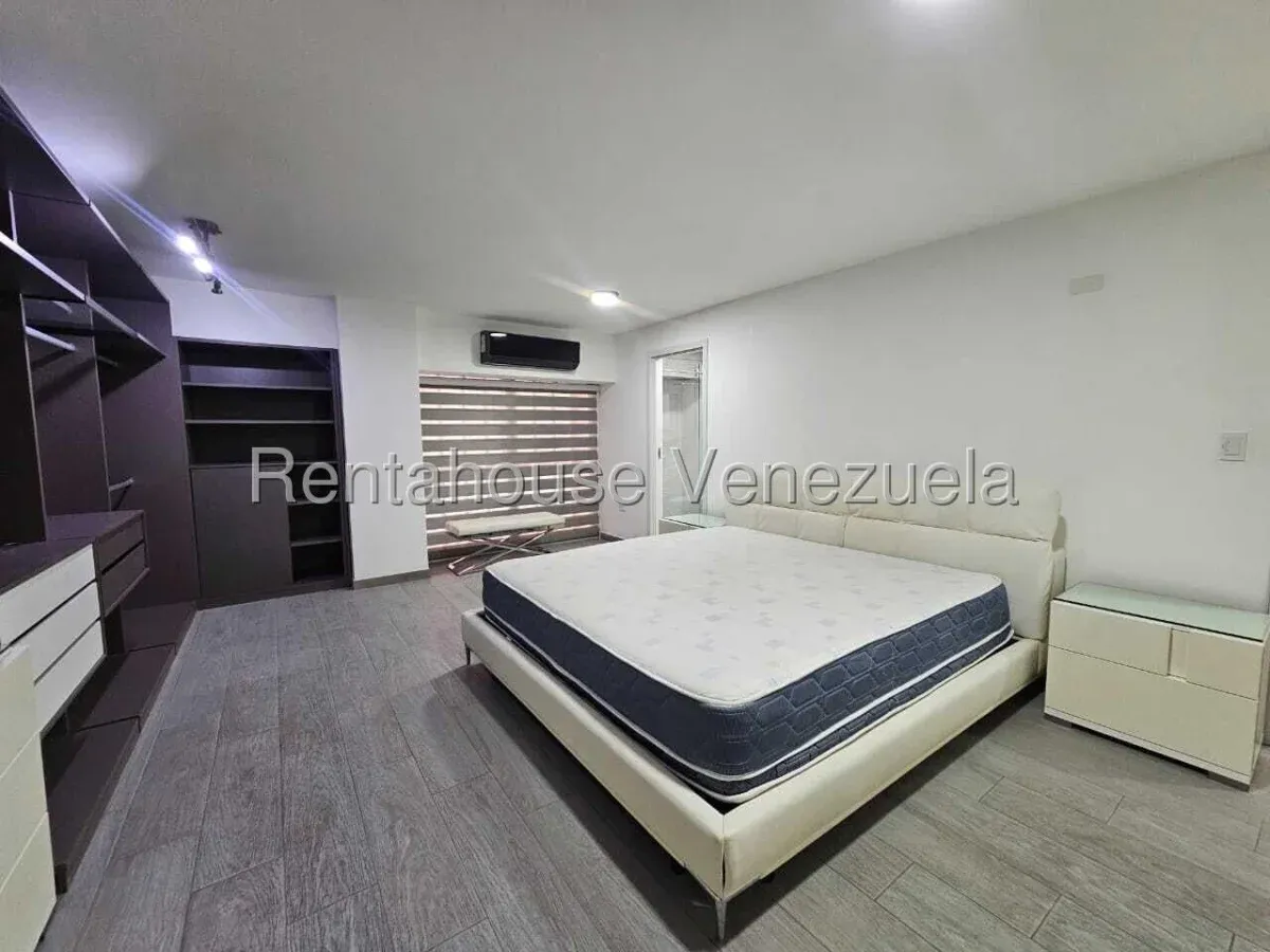 Apartamento en Venta Zona Norte de Maracay, Urb. San Isidro, Piso Bajo con Planta Eléctrica  - 11
