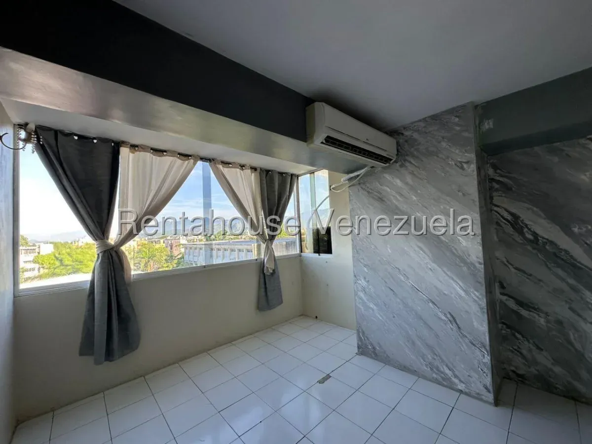Cómodo Apartamento en Venta Calle Mariño Maracay - 3