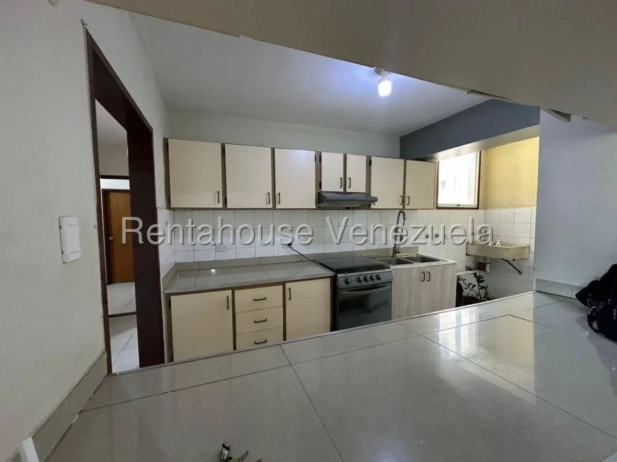 Cómodo Apartamento en Venta Calle Mariño Maracay - 6