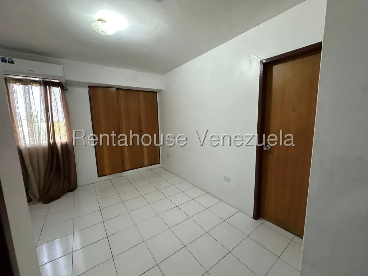 Cómodo Apartamento en Venta Calle Mariño Maracay - 9