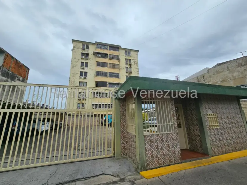 Moderno Apartamento en Venta Sector La Barraca. Maracay