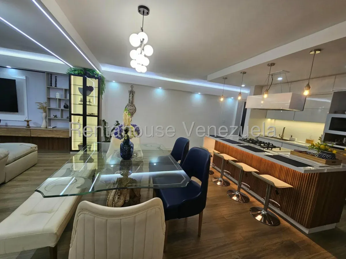 Moderno Apartamento en Venta Sector La Barraca. Maracay - 7