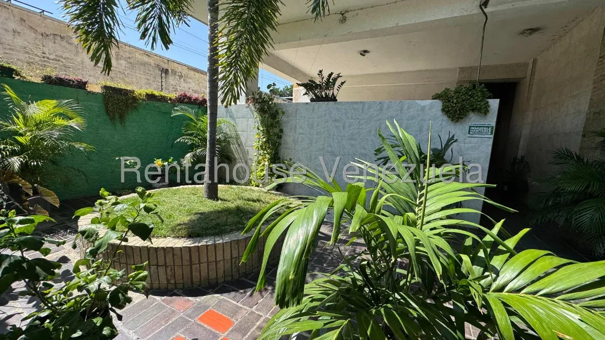 Excelente Apartamento en Venta Sector Centro Maracay, Calle Santos Michelena - 17