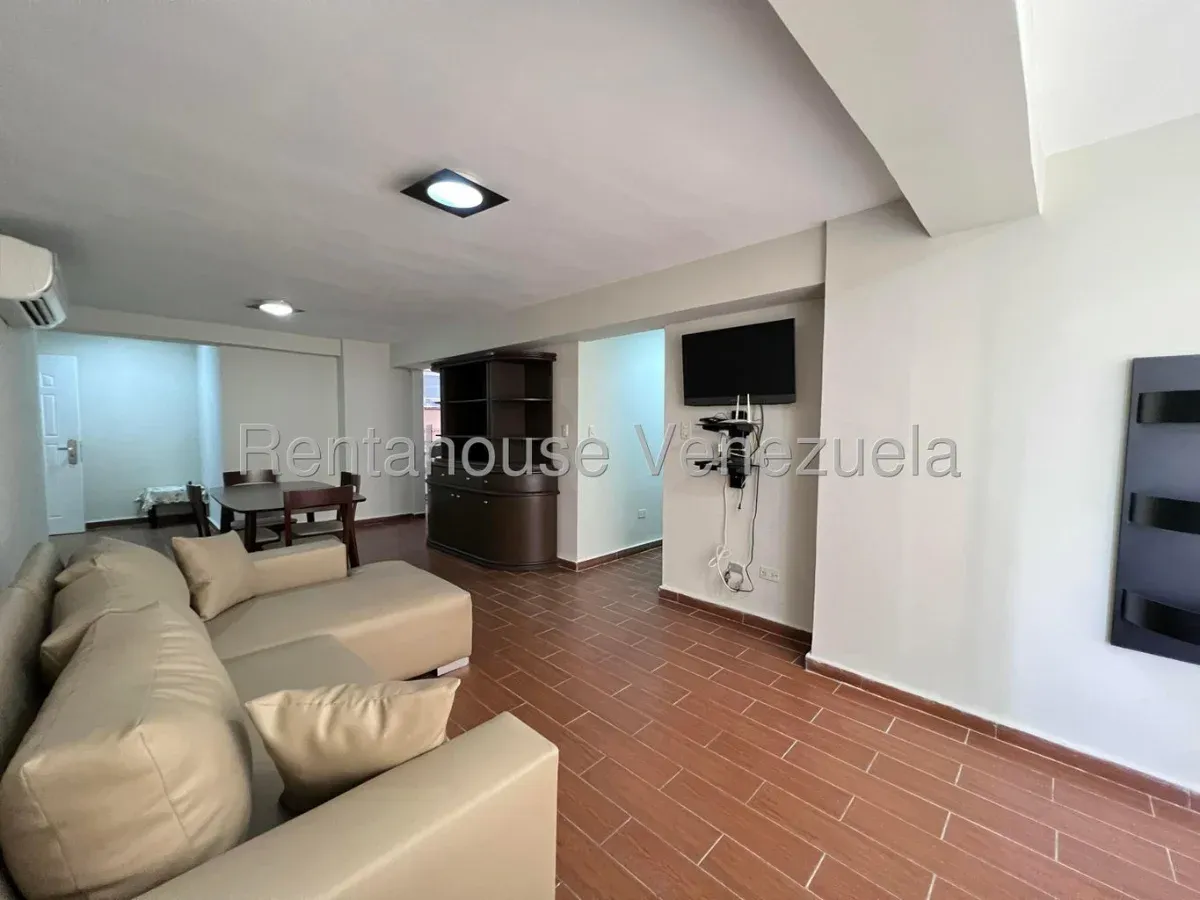 Exclusivo Apartamento en Alquiler Urb. Los Chaguaramos, Av. Fuerzas Aéreas Maracay - 5