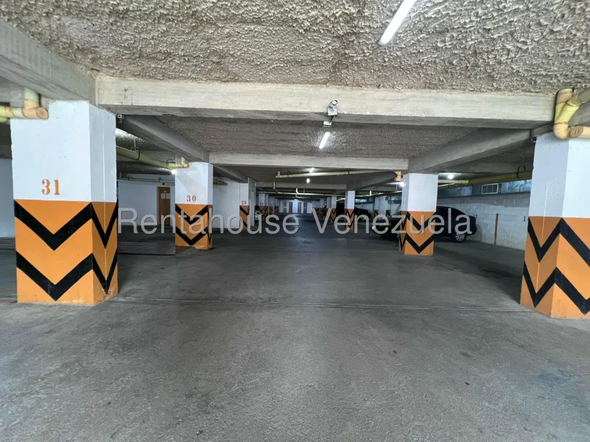 Exclusivo Apartamento en Alquiler Urb. Los Chaguaramos, Av. Fuerzas Aéreas Maracay - 23