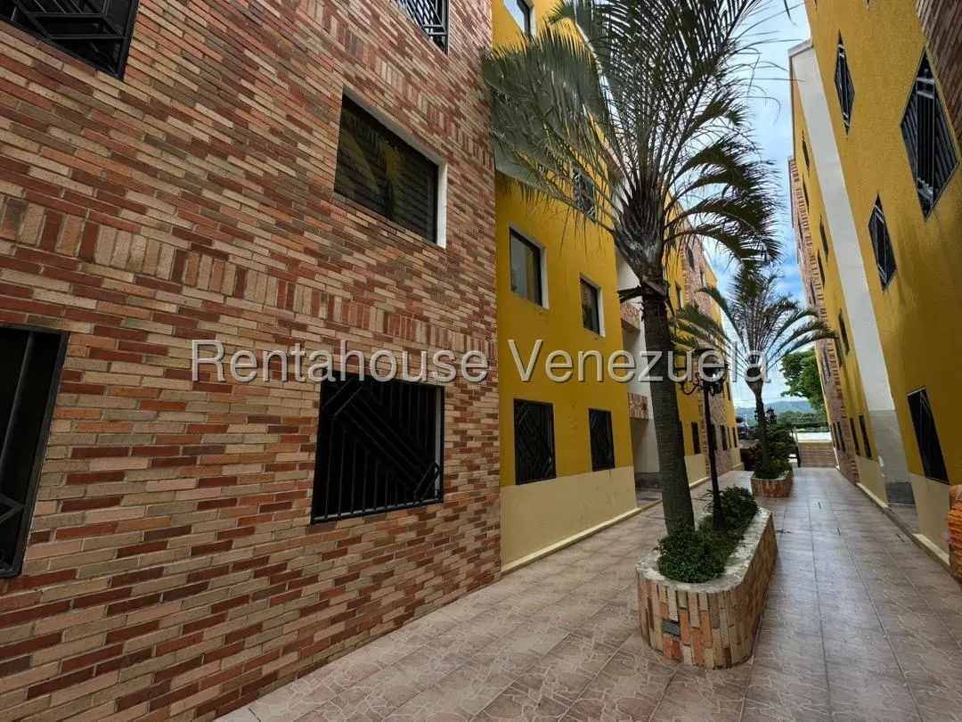 Hermoso Apartamento en Alquiler Conjunto Res Terrazas del LImon, Maracay - 24