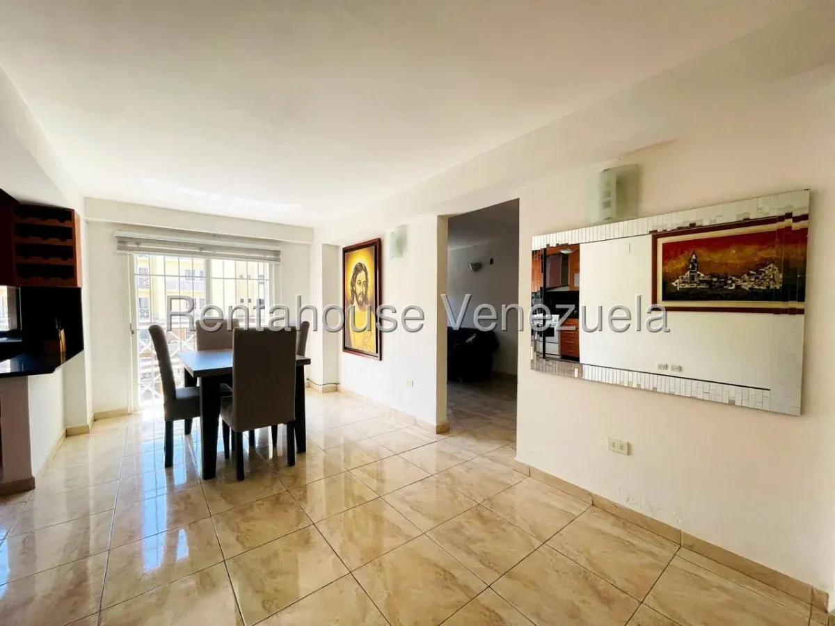 Apartamento en Alquiler Av. Intercomunal Turmero Maracay Conjunto Residencial Los Roques - 5