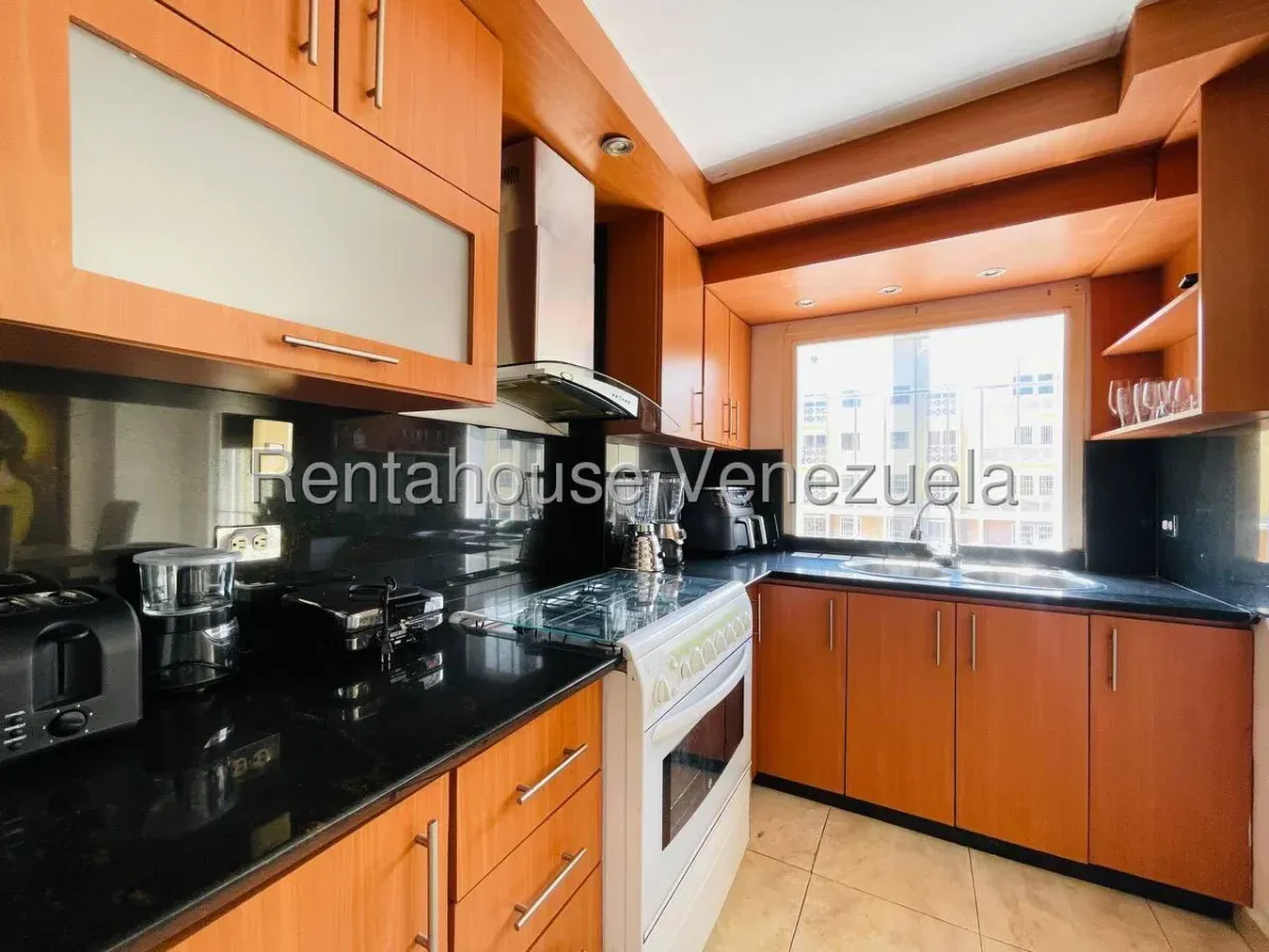 Apartamento en Alquiler Av. Intercomunal Turmero Maracay Conjunto Residencial Los Roques - 7