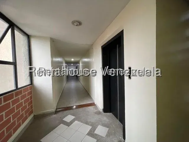 Hermoso Apartamento en Alquiler Urb. Bosque Alto Av. Fuerzas Aéreas Maracay - 17