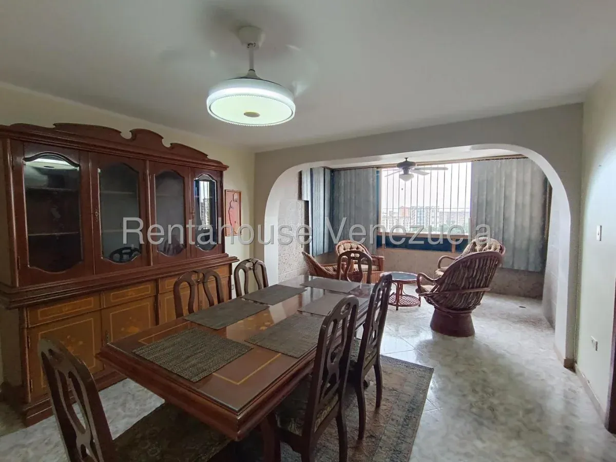 Amplio Apartamento en Venta Urb. La Esperanza Maracay, Listo para Mudarse!! - 4
