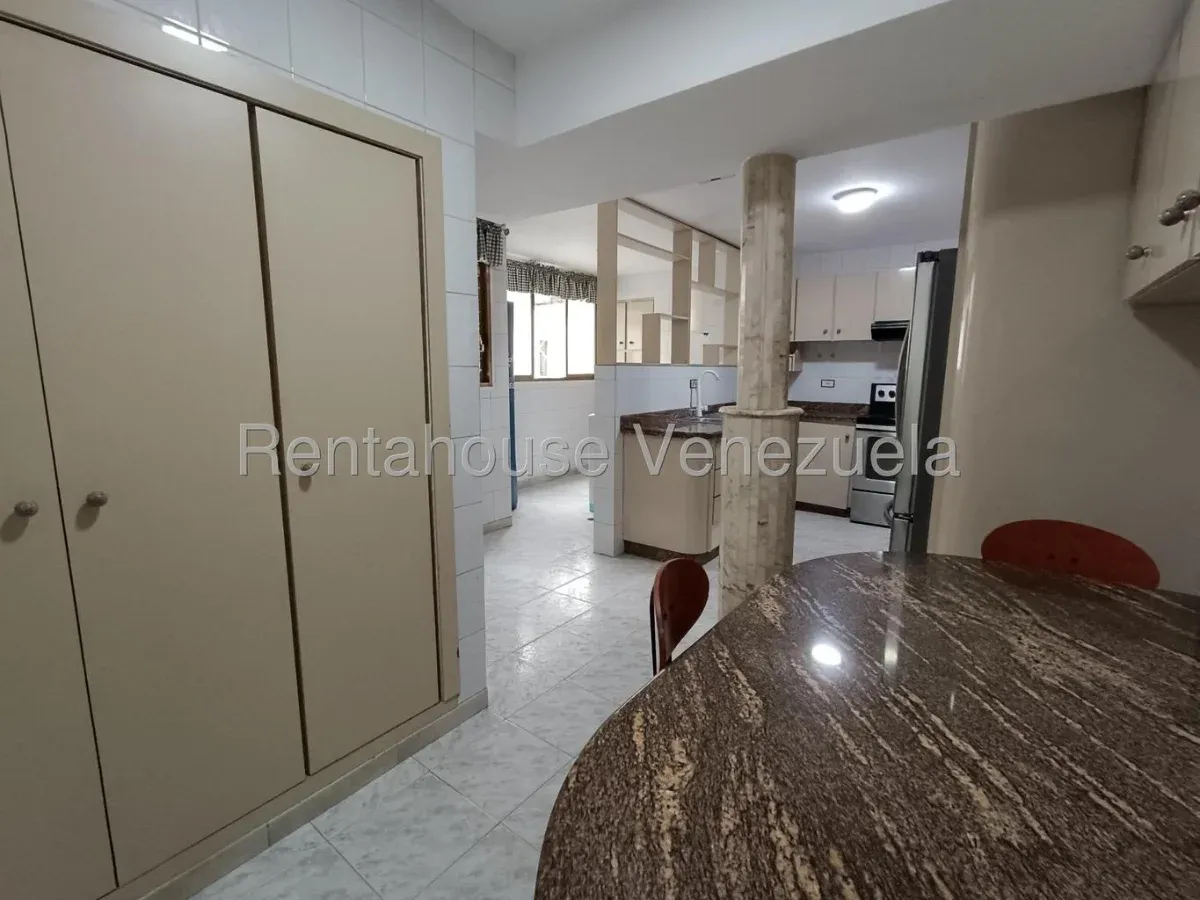 Amplio Apartamento en Venta Urb. La Esperanza Maracay, Listo para Mudarse!! - 8