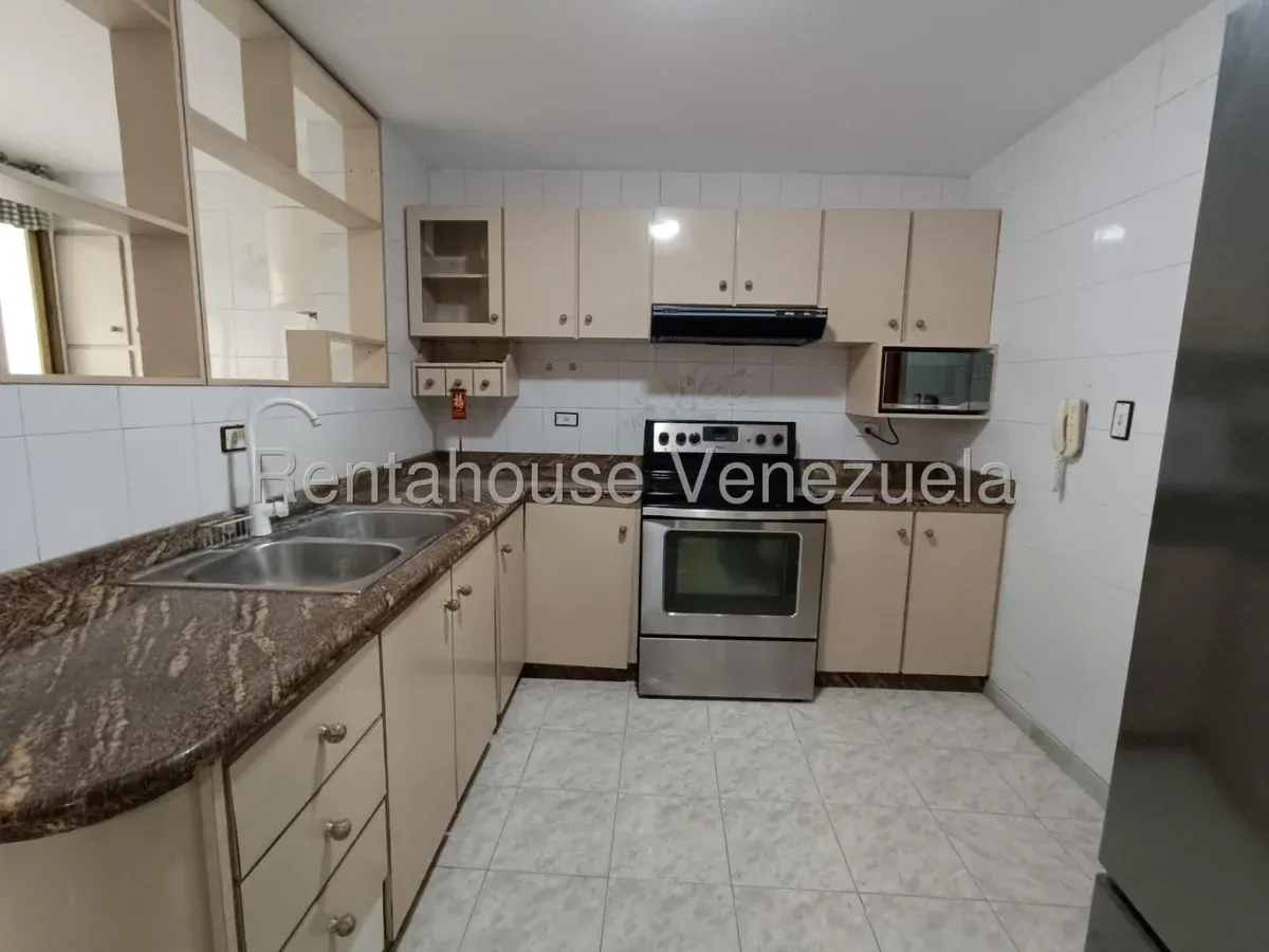 Amplio Apartamento en Venta Urb. La Esperanza Maracay, Listo para Mudarse!! - 10