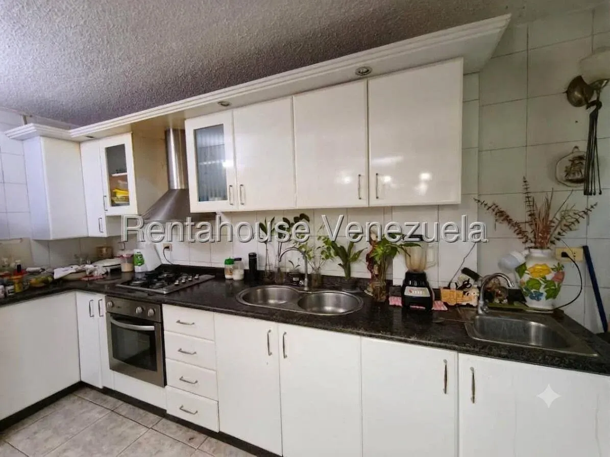 Cómodo Apartamento en Venta Urbanización Las Mercedes La Victoria - 6