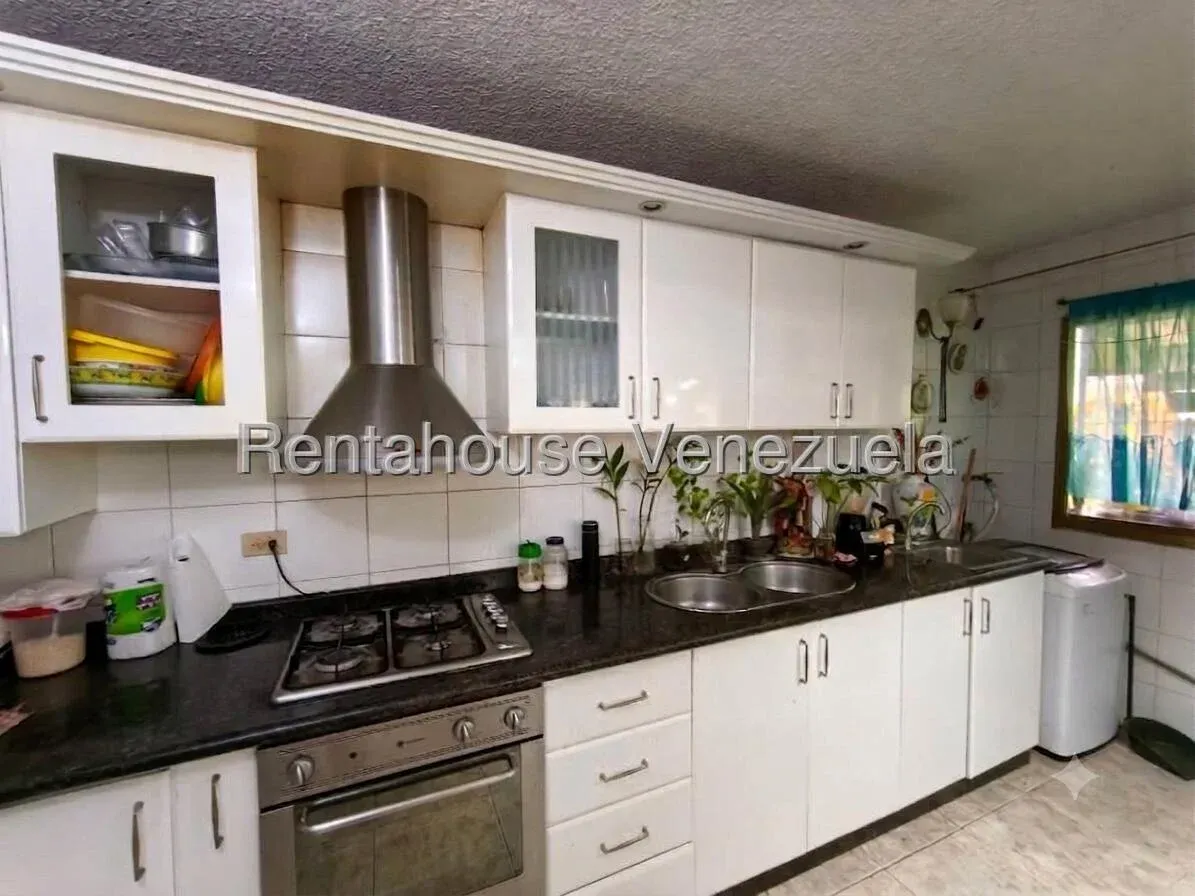 Cómodo Apartamento en Venta Urbanización Las Mercedes La Victoria - 7