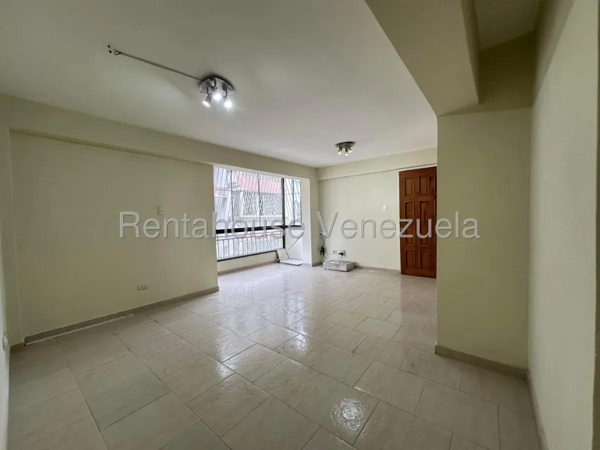 Hermoso Apartamento en Venta Urb. Calicanto, Maracay - 5