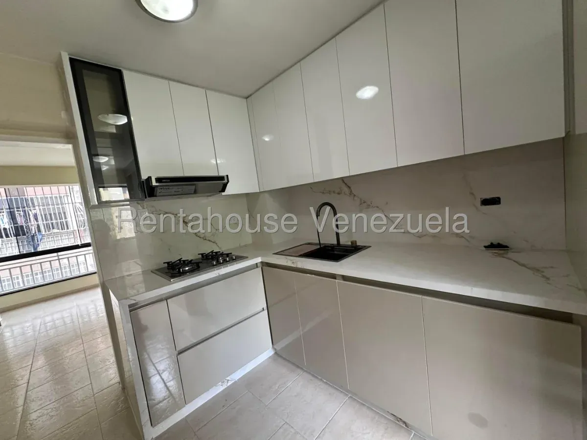 Hermoso Apartamento en Venta Urb. Calicanto, Maracay - 8