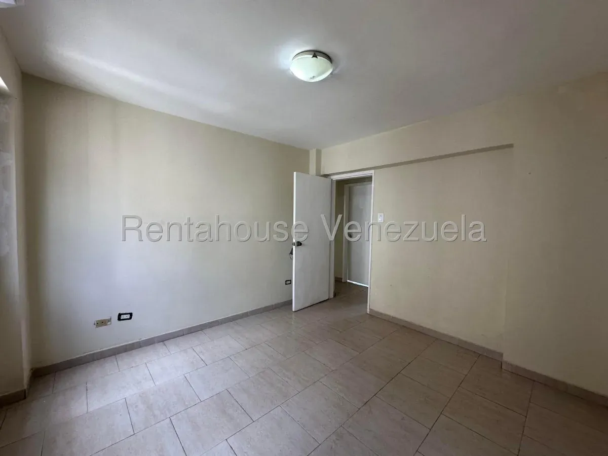 Hermoso Apartamento en Venta Urb. Calicanto, Maracay - 12