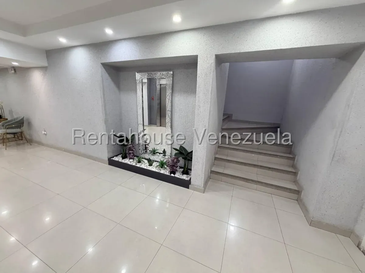 Apartamento en Venta Obra Gris Residencias San Gabriel Urb. Base Aragua Maracay - 3