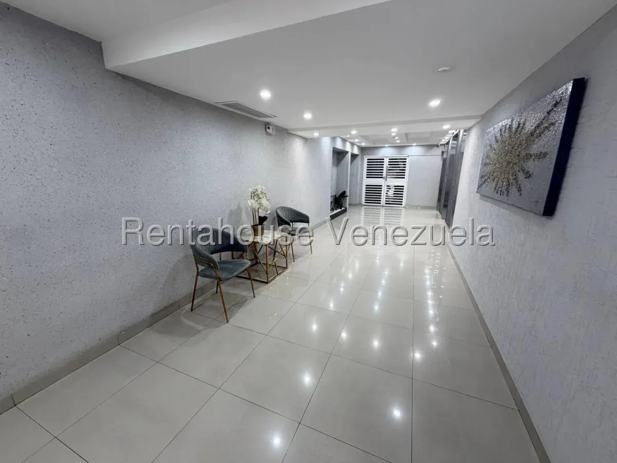 Apartamento en Venta Obra Gris Residencias San Gabriel Urb. Base Aragua Maracay - 4