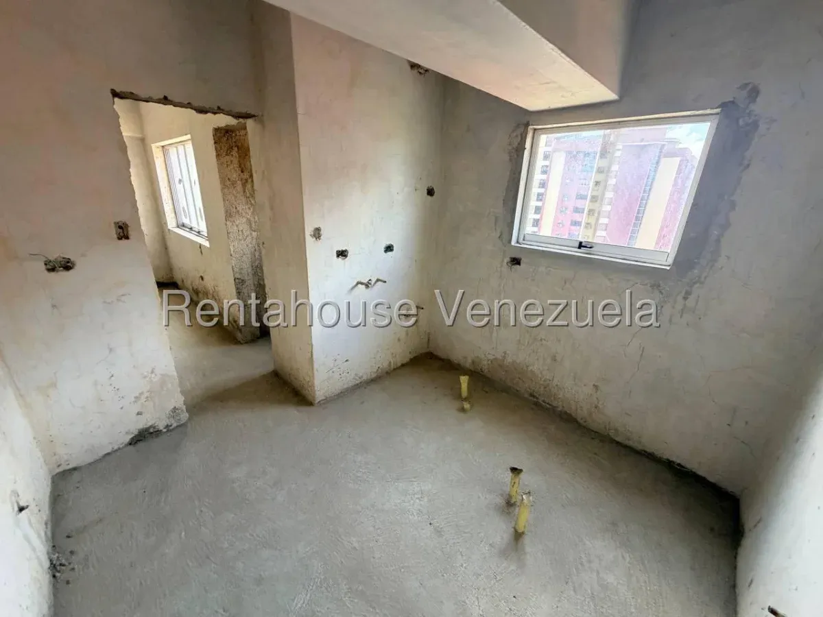 Apartamento en Venta Obra Gris Residencias San Gabriel Urb. Base Aragua Maracay - 11