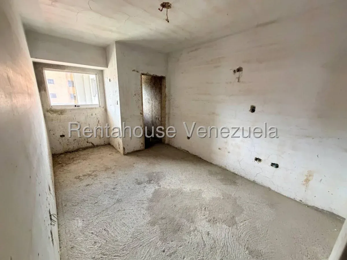 Apartamento en Venta Obra Gris Residencias San Gabriel Urb. Base Aragua Maracay - 18