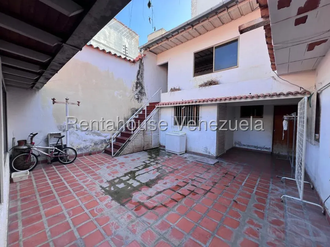 Potencial Propiedad en Venta Av. Victoria, Sector Centro La Victoria Edo. Aragua - 21