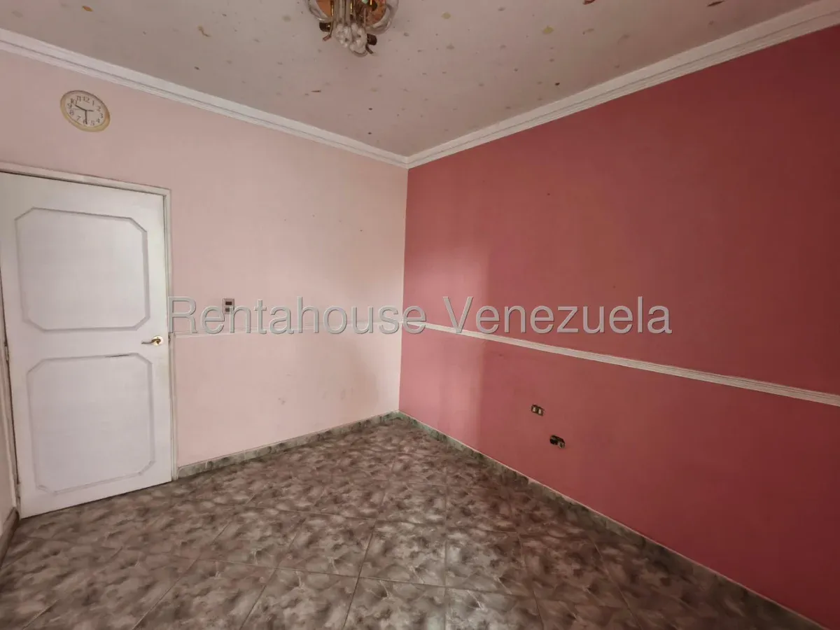 Amplio Apartamento en Venta Sector Centro de La Victoria, Edo. Aragua - 14