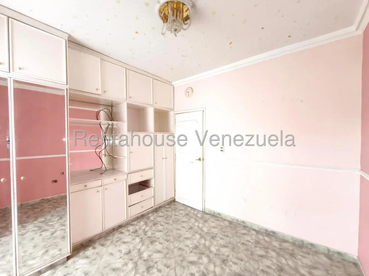 Amplio Apartamento en Venta Sector Centro de La Victoria, Edo. Aragua - 15