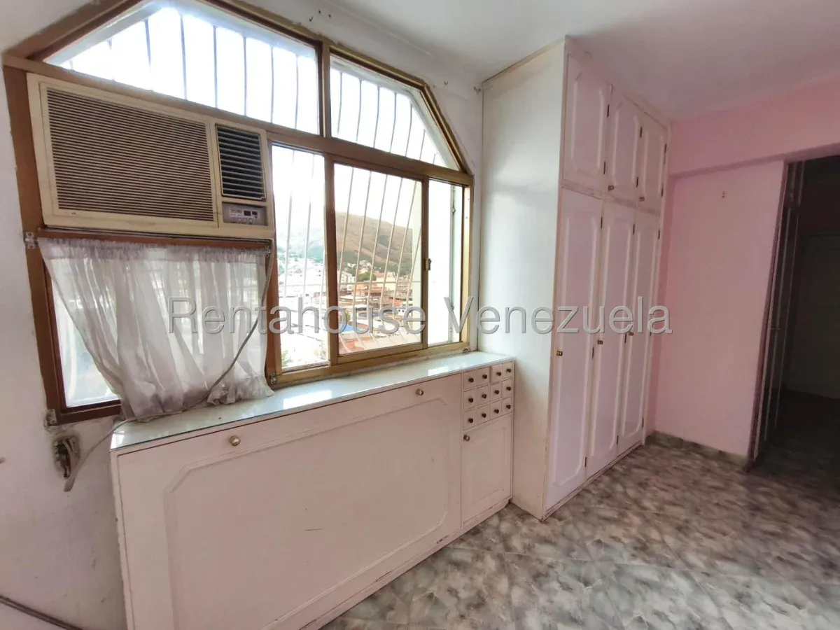 Amplio Apartamento en Venta Sector Centro de La Victoria, Edo. Aragua - 18